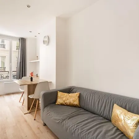 Cosy Canal Saint Martin Apartment Paris