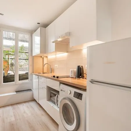 Cosy Canal Saint Martin Apartment Paris